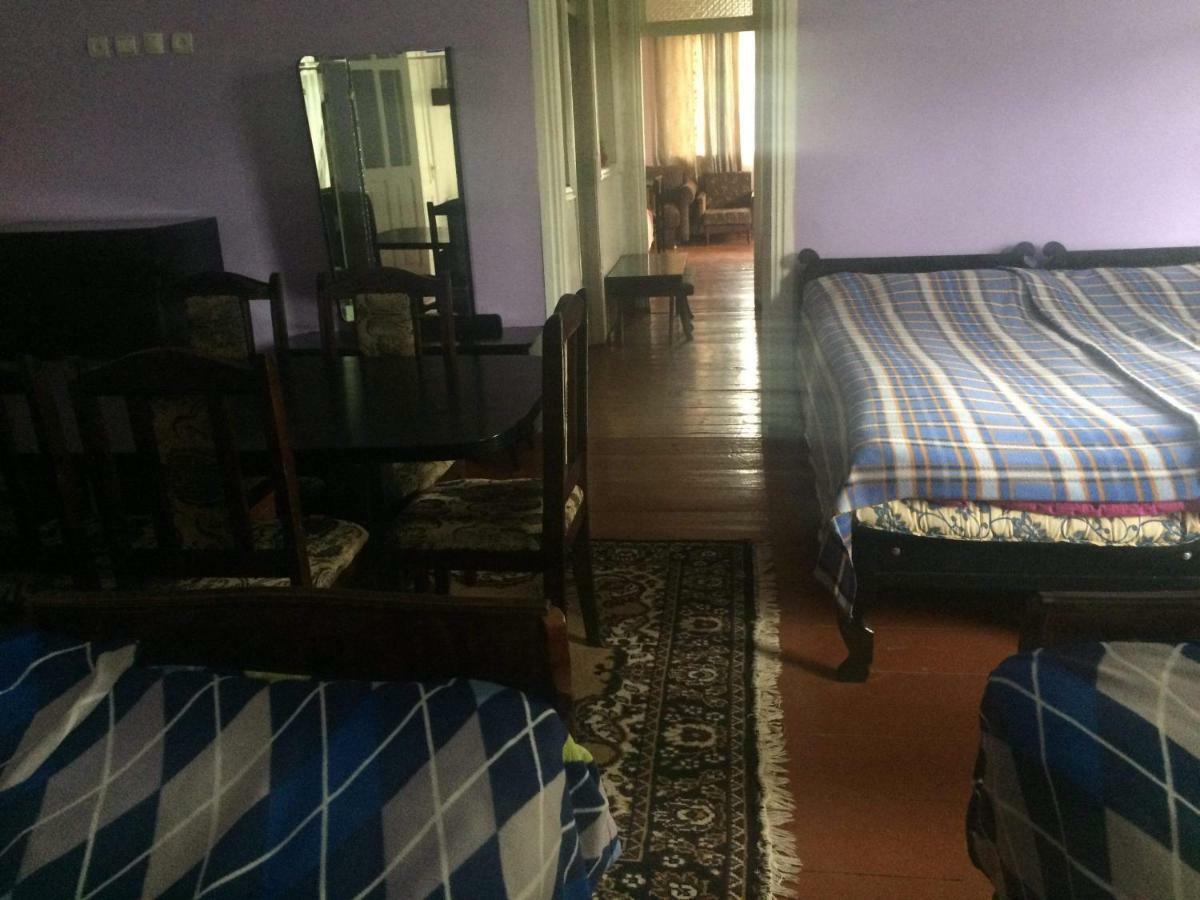 Guesthouse Malkhazi Borjomi Exteriör bild